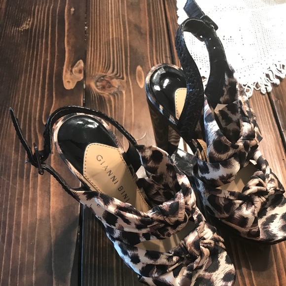 Brand New Designer Gianni Bini Heels - Picture 2 of 6